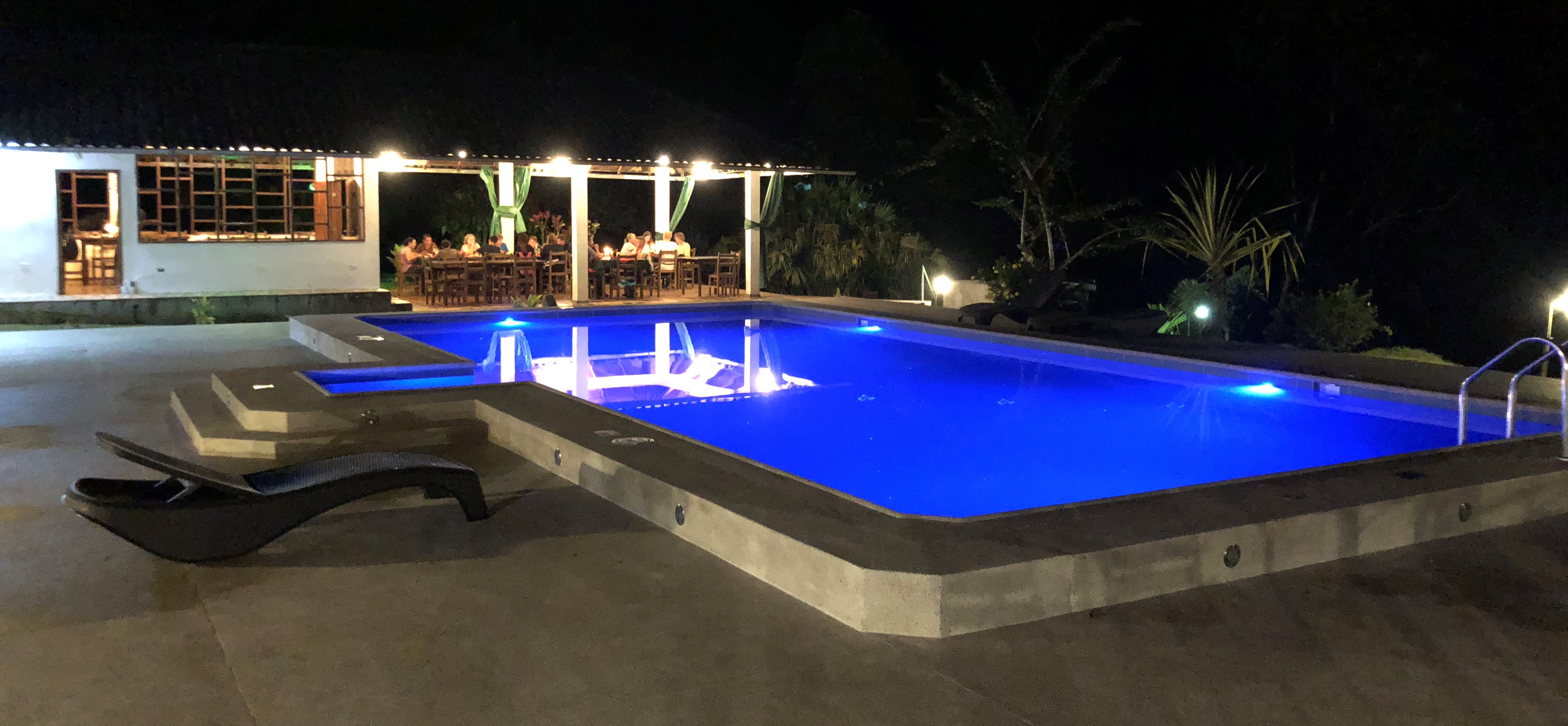 swimmingpool and restaurant by night